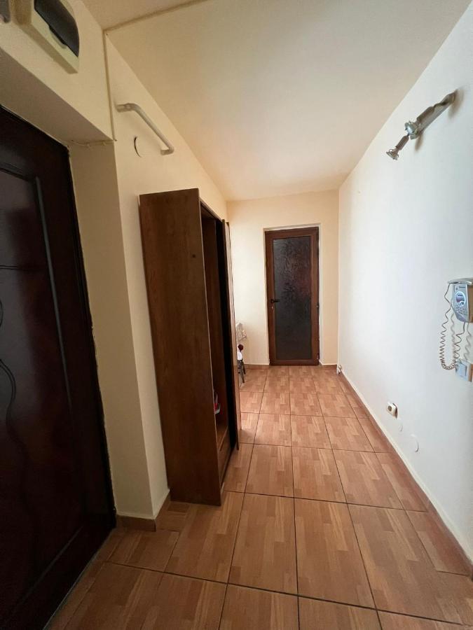 Apartamentul Oaspetilor Apartment *